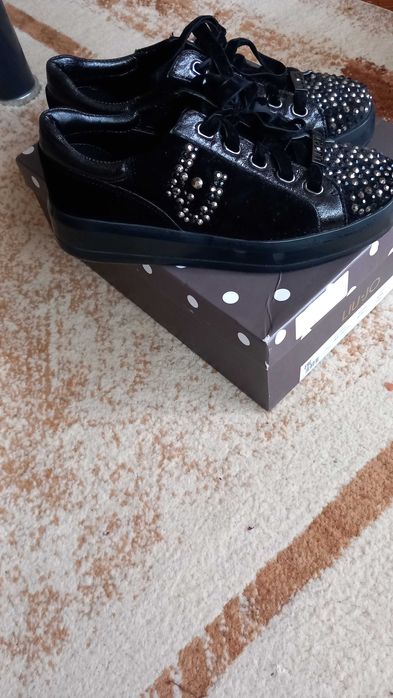 Сникърси  LIU JO