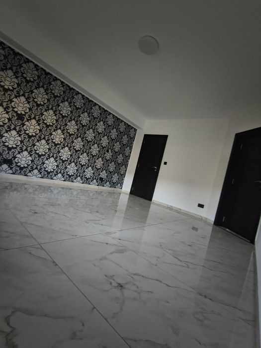 Persoana fizica casa nemobilata de închiriat