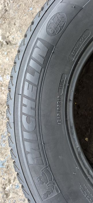 2 anvelope iarna Michelin 245/65/17,dot 2022.Pretul este pe bucata.