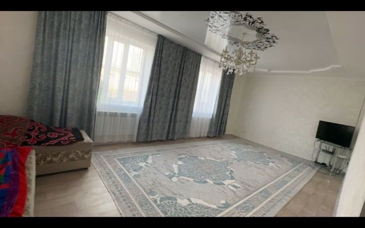 Жер уй сатылады.