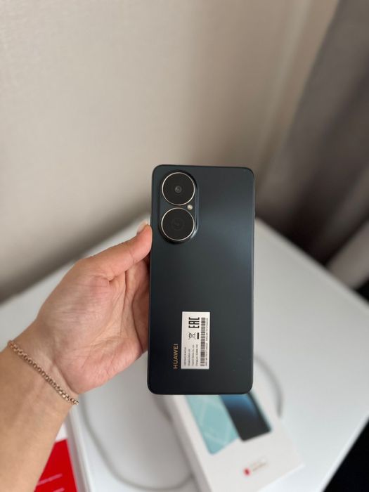 HUAWEI NOVA Y73  256 гб черный