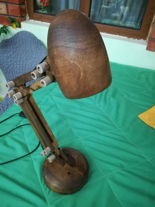 Элитный подарок - Настольная лампа из чистого ореха