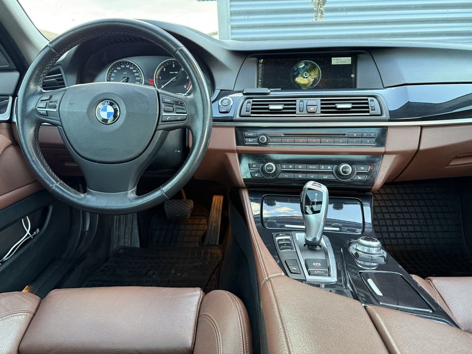 BMW Seria 5 520d F11