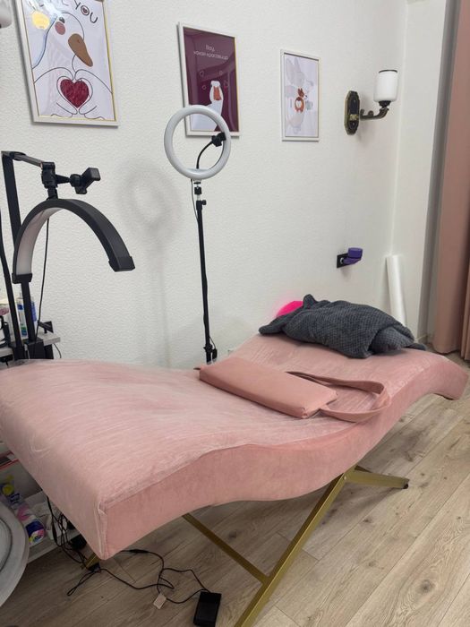 Кушетка для наращивания ресниц