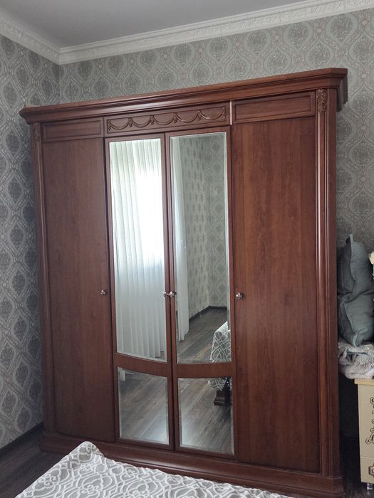Спальный гарнитур