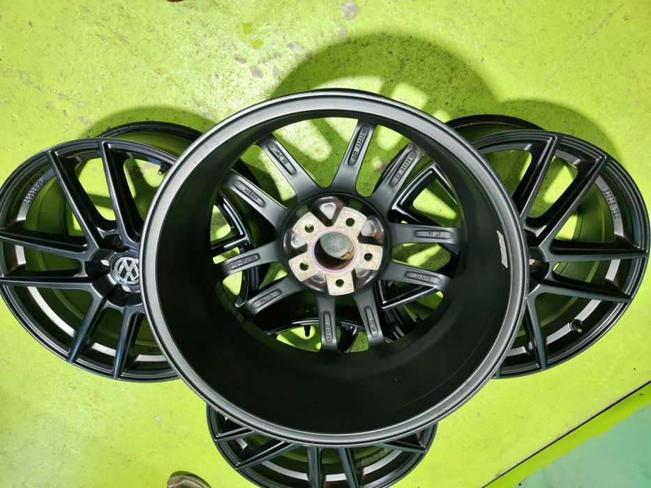 18 5x112 Vw Passat Touran Caddy Golf Skoda Audi 5х112