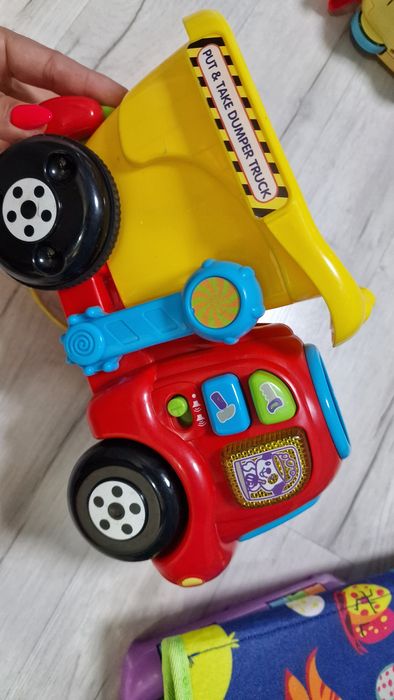 Продавам играчки