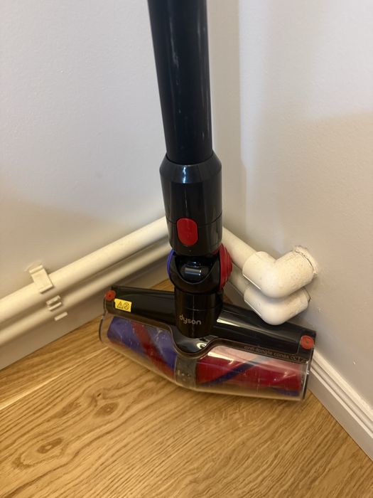 Vand Aspirator Dyson V 10 konical Vinca/ Negru