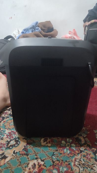 Fellowes qogʻoz maydalagich