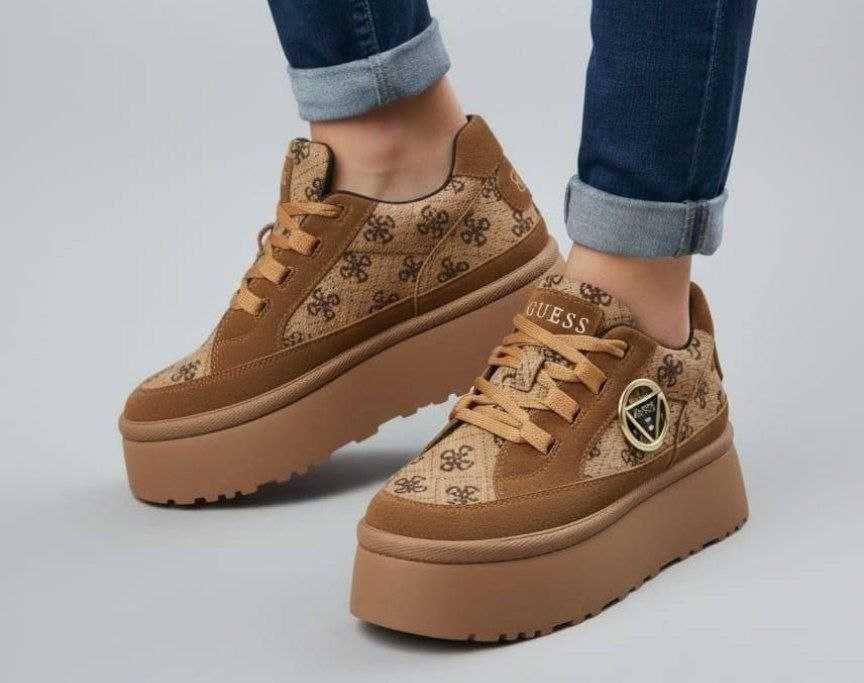 Adidasi dama Guess