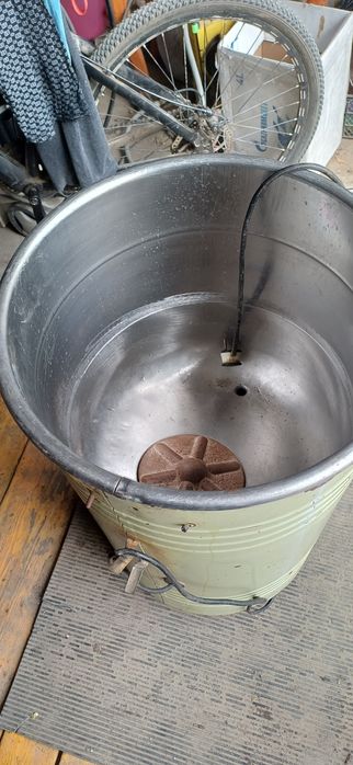 Продам стиральную машину