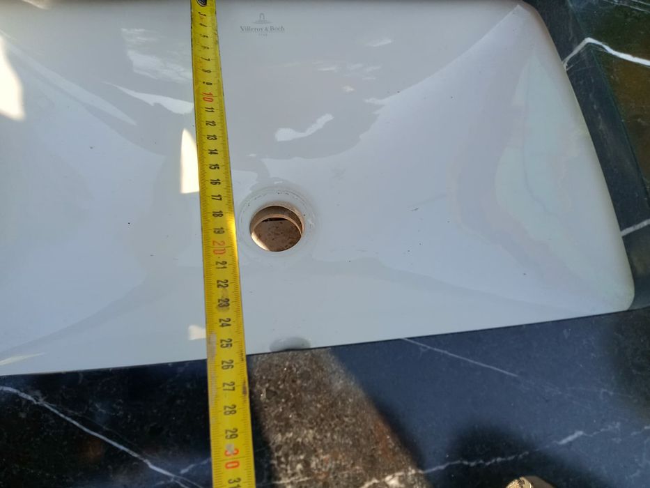 Столешница с двумя раковинами