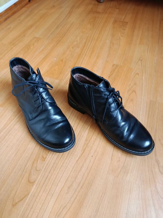 продам   ботинки   в  отличном  состояние   кожа