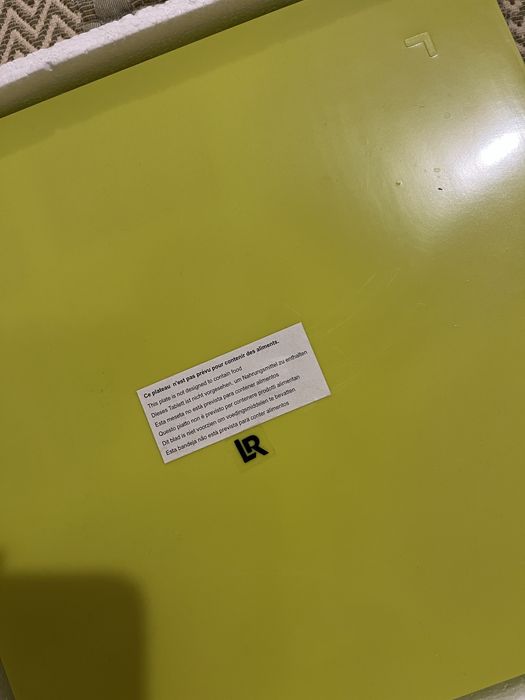 Сет посуда с табла - за закуска в легло