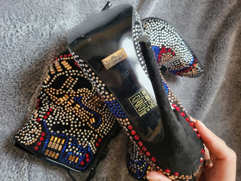 Луксозни боти/ дамски обувки 38 номер