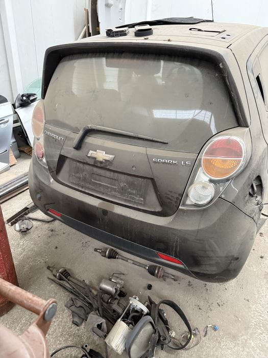 Haion , bara spate ,usi chevrolet spark
