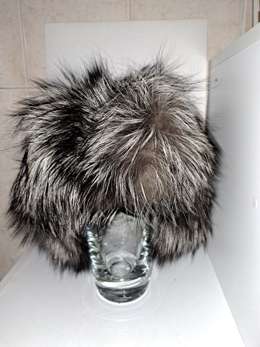 Ушанка женская натур. мех/кожа в хорошем состоянии