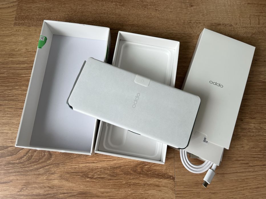 OPPO A5 5G  чисто нов, оригинална опаковка