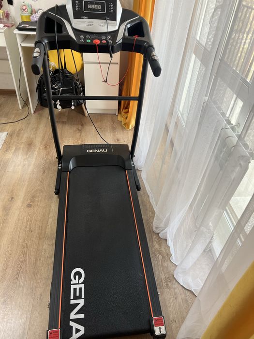 Беговая дорожка GENAU