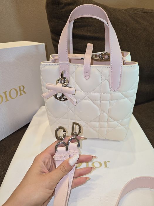 Налична чанта Dior Toujours