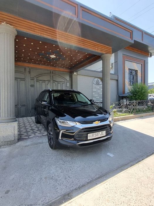 Tracker 2 premier sotiladi