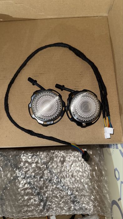 Пищялки светещи burmaster w205 ц-класа 2014г лед говорители