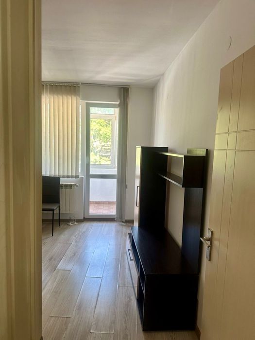 Продава се Двустаен апартамент в Търговище, Център - 55 кв.м за 1873 €/кв.м - Снимка #3