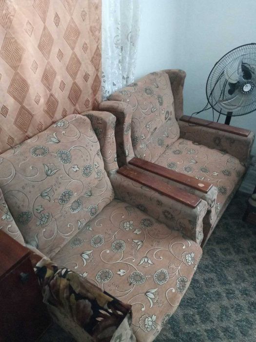 продаются кресла