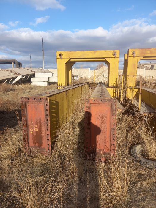 Продам козловой кран.