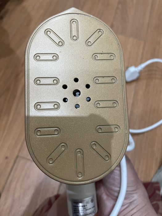 Утюг ручной отпариватель