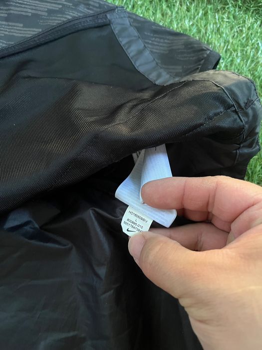 Мъжко горнище / ветровка : Nike Running Shield Flash Jacket HD Racer L