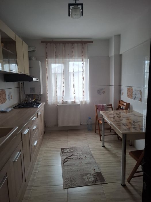Proprietar apartament 3 camere