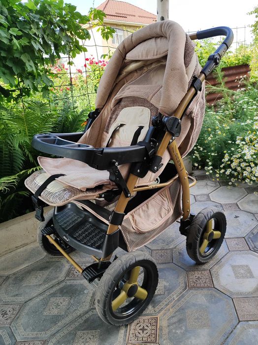 Продам коляску в хорошем состоянии бу