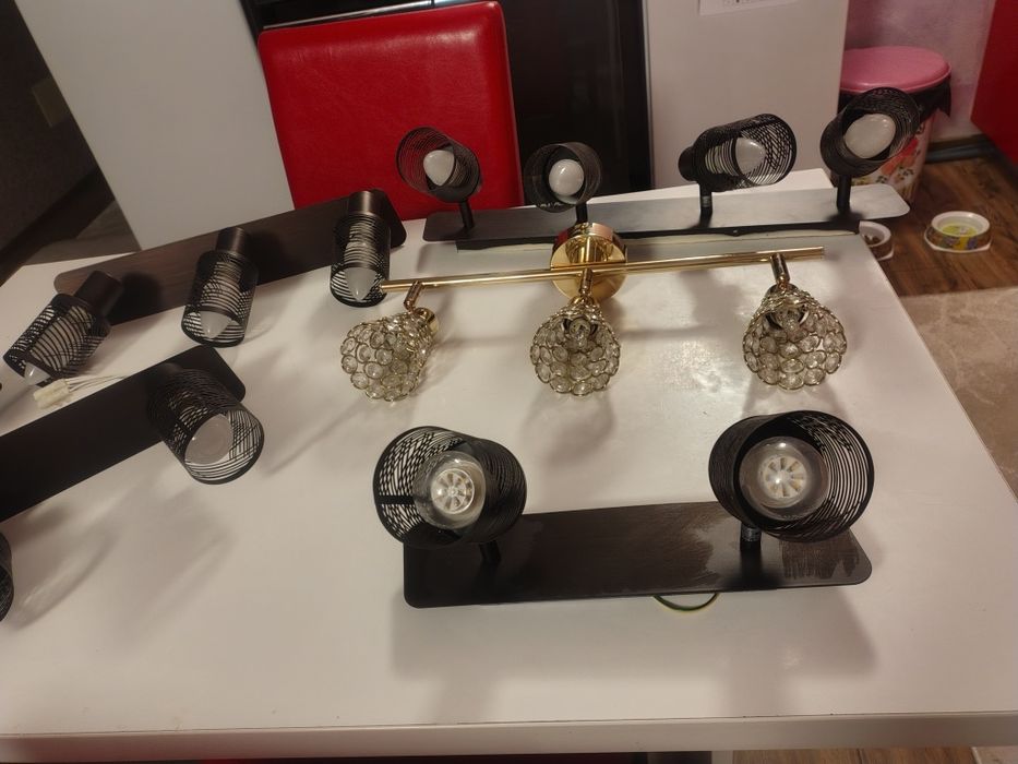 Aplice perete sau tavan