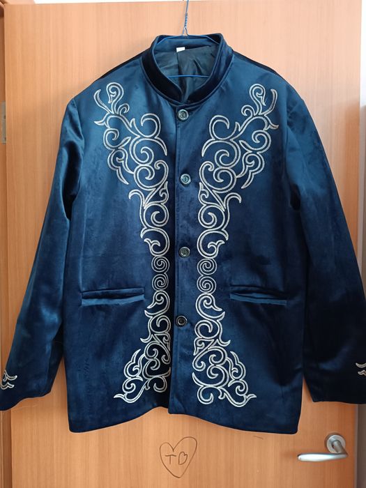 Мужской шапан укороченный