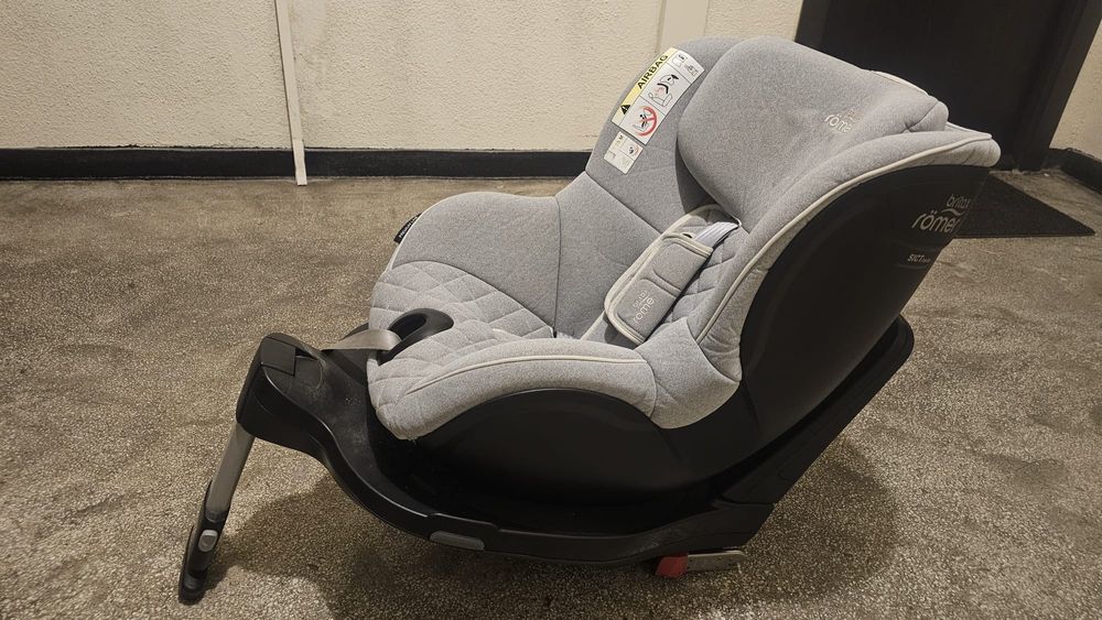 Scaun auto Britax Romer Dualfix iSize Rotativ