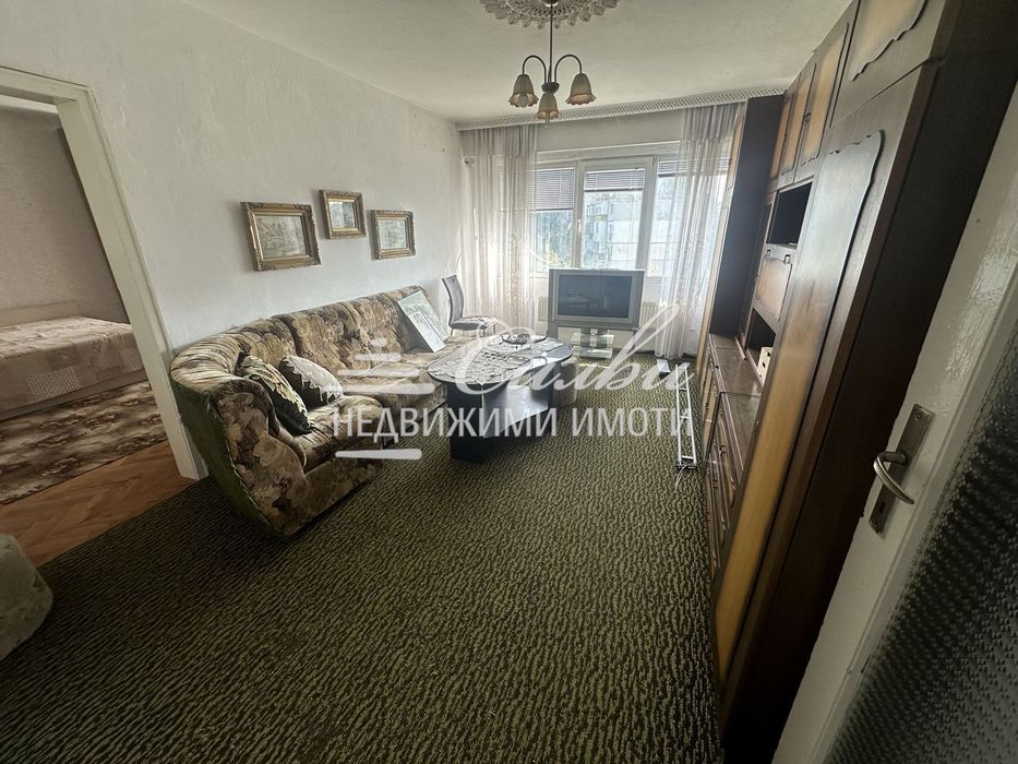 Продава се Тристаен апартамент в Шумен, Тракия - 76 кв.м за 1074 €/кв.м - Снимка #2