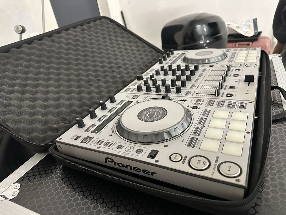 Pioneer DDJ-SX2 + Magma кейс + Скин / dj конзола / контролер