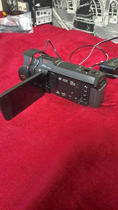 Цифровая видеокамера Panasonic HC-VX980