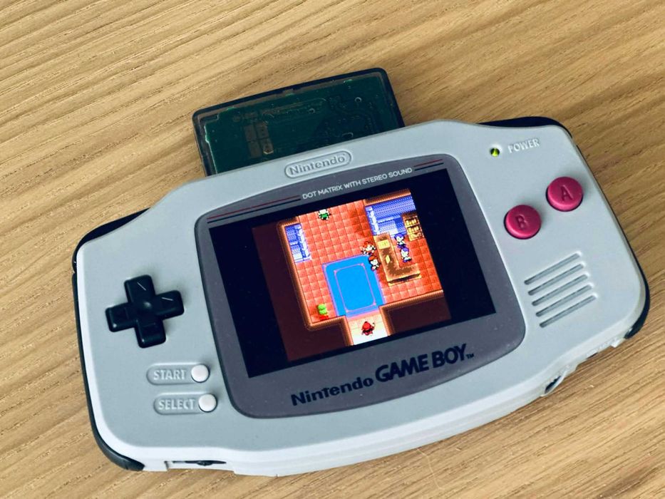 Безупречно Nintendo Game Boy Advance IPS Дисплей + подарък игра