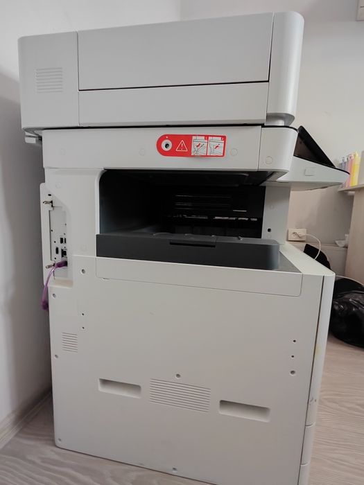 Принтер HP Color laserjet flow E77822