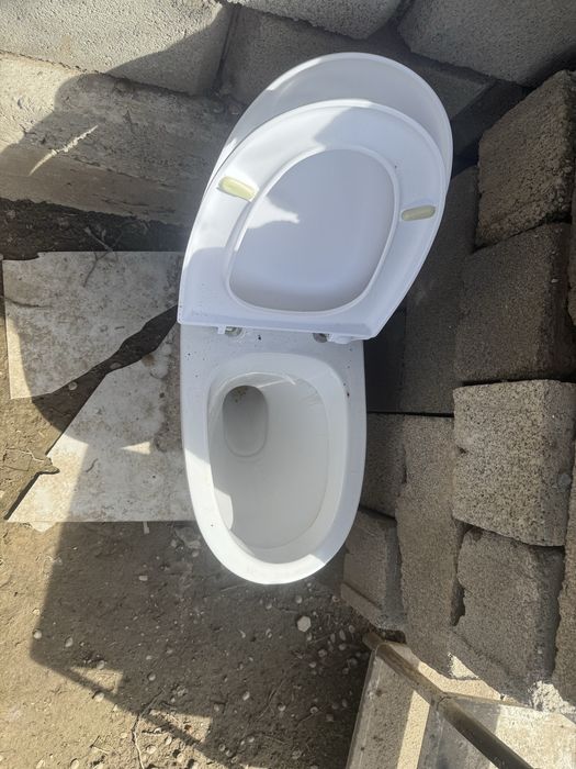 Продам Унитаз хорошй состояние