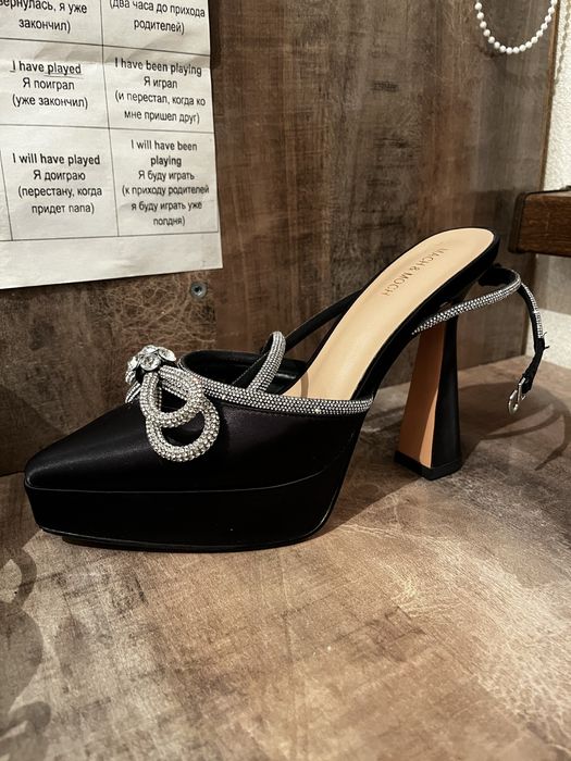 Продам черные туфли