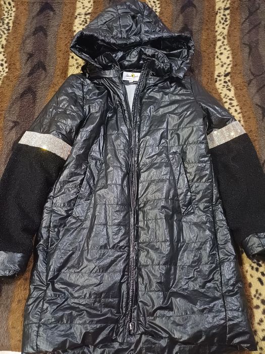 Куртки на девочку