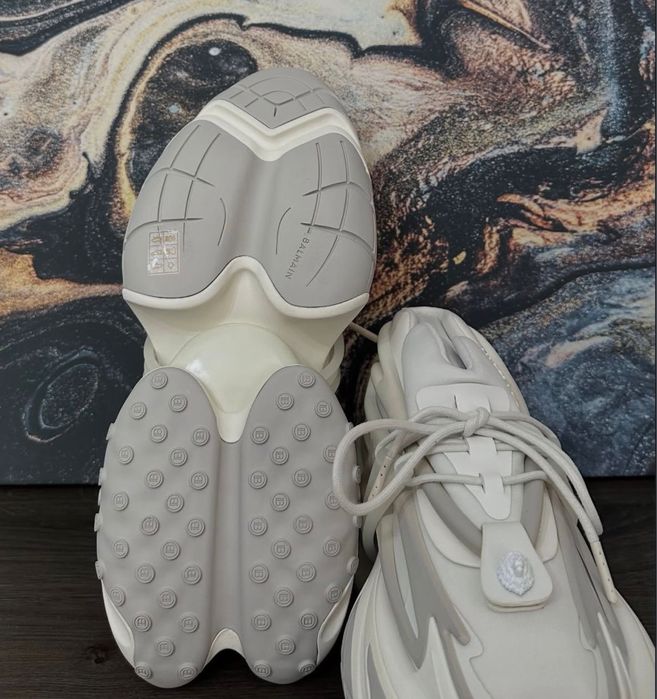 Adidasi balmain unicorn white