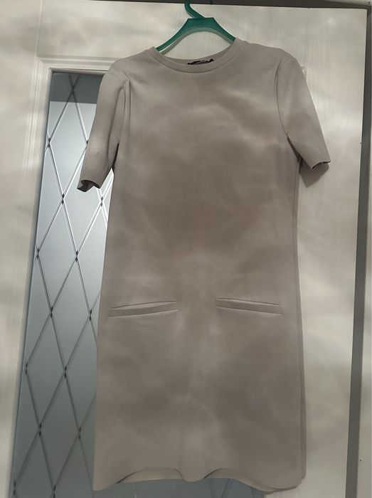 Продам новое платье