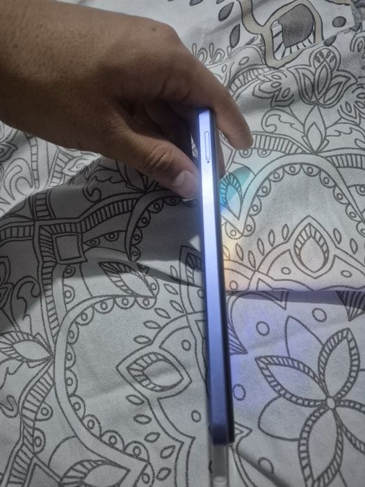 Продам телефон vivo