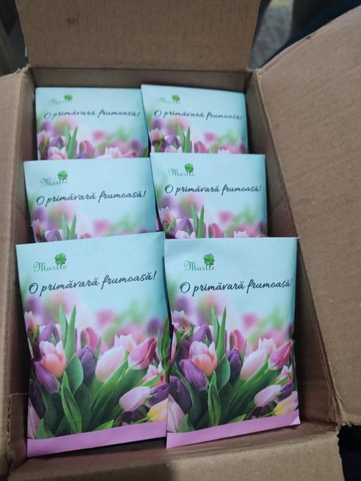 Martisoare tip broșa Stitch