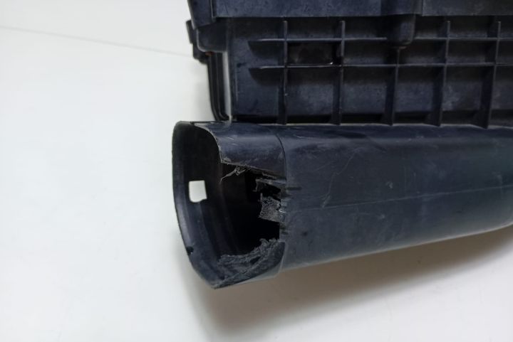 Carcasa  filtru aer 3C0129607BC Volkswagen VW Golf a 5-a generatie se