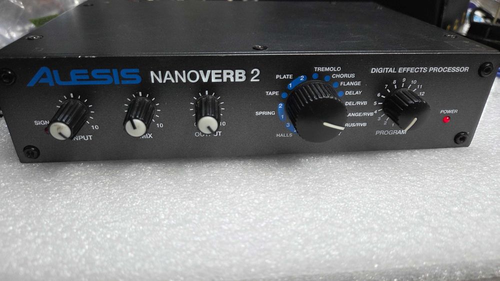 Alesis Nanoverb 2 Procesor multi efect pentru studio